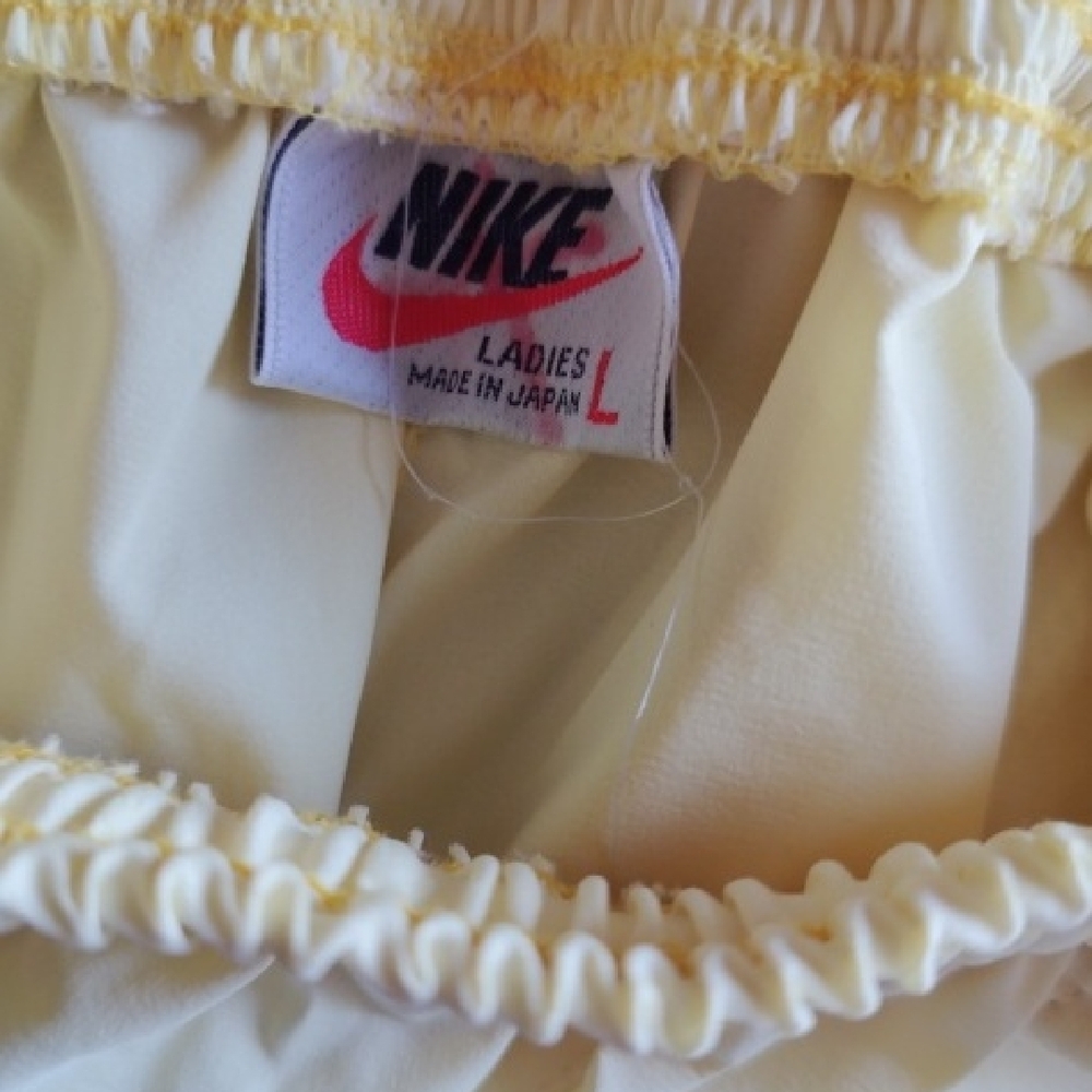 Nike Cream Ladies Track Pants - Picture 4 of 4